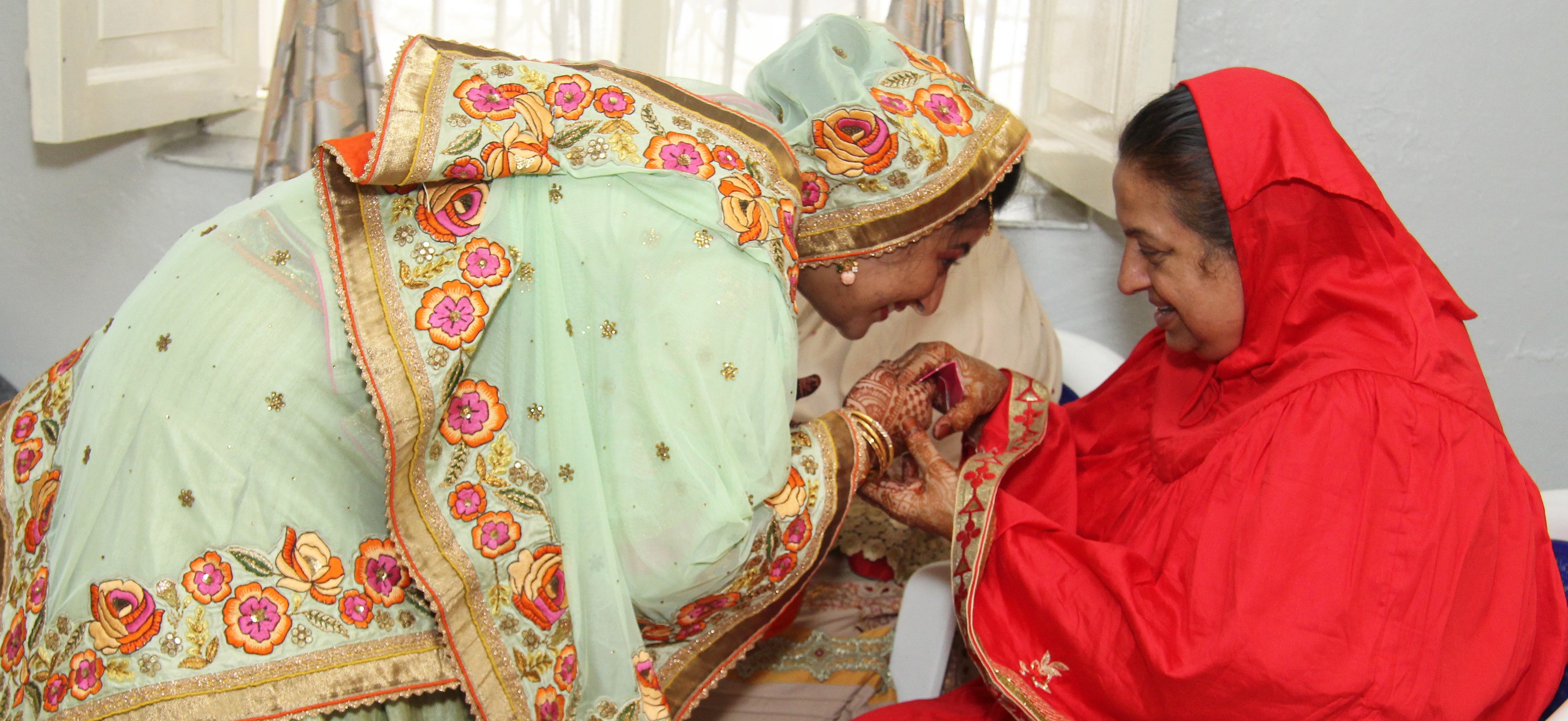 About Us 2 me and my mother- faces behind bohra rasoi