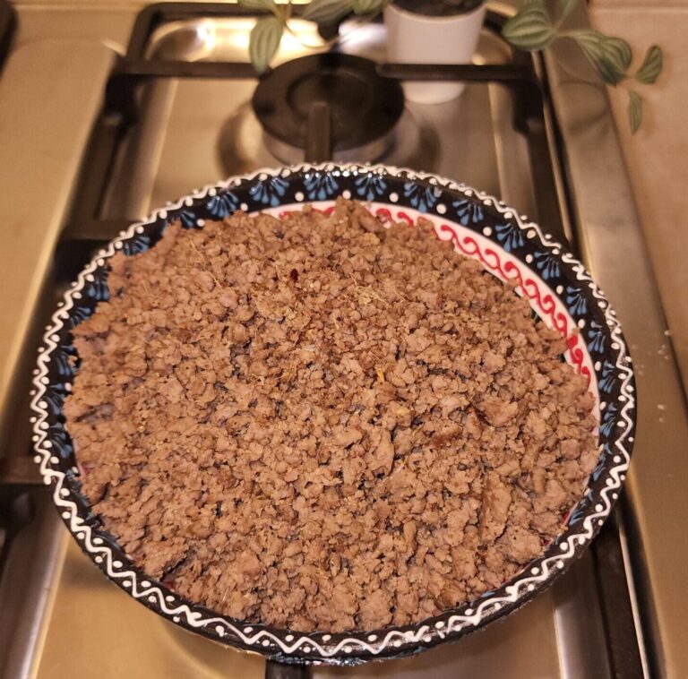 Authentic Kenya-Style Bohra Keema Samosa Filling Recipe 1 basic boiled kheema - chorelo kheema