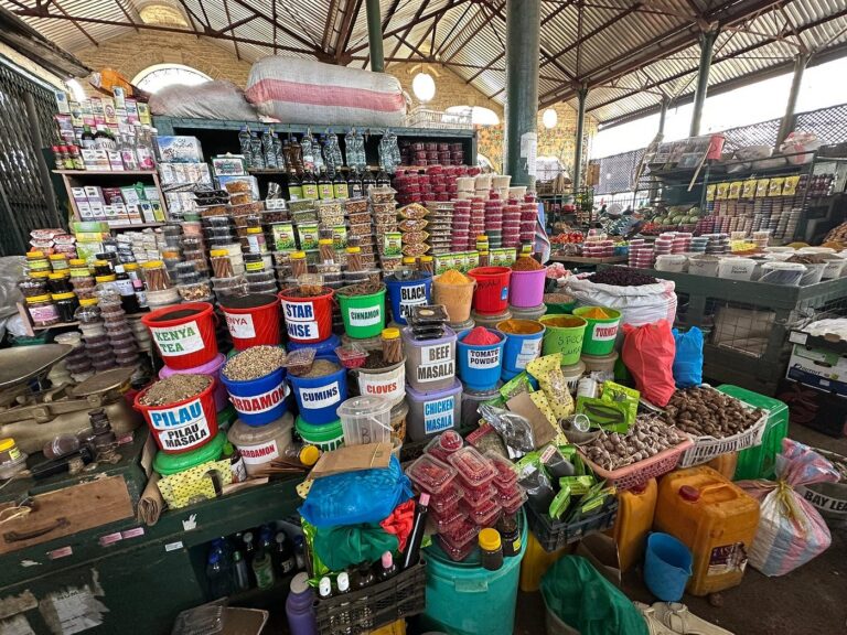 inside mackinnon market